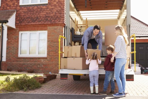 Removal van support for a local Twickenham home move