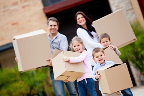 Local moving help for Twickenham residential streets